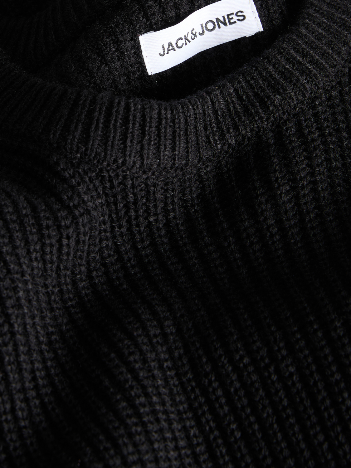 model_shot-detail